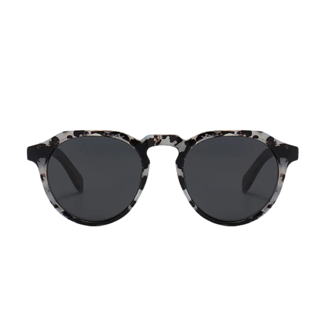 GCV HORIZON BLACK™ – Premium Polarized Sunglasses with Natural Walnut Finish