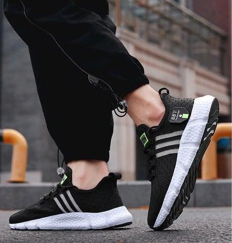 RunFit Sneakers – Lightweight Performance & Everyday Comfort